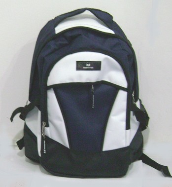 MOCHILA 15/17 NEGRA/BCA/AZUL MANHATTAN OUTLET